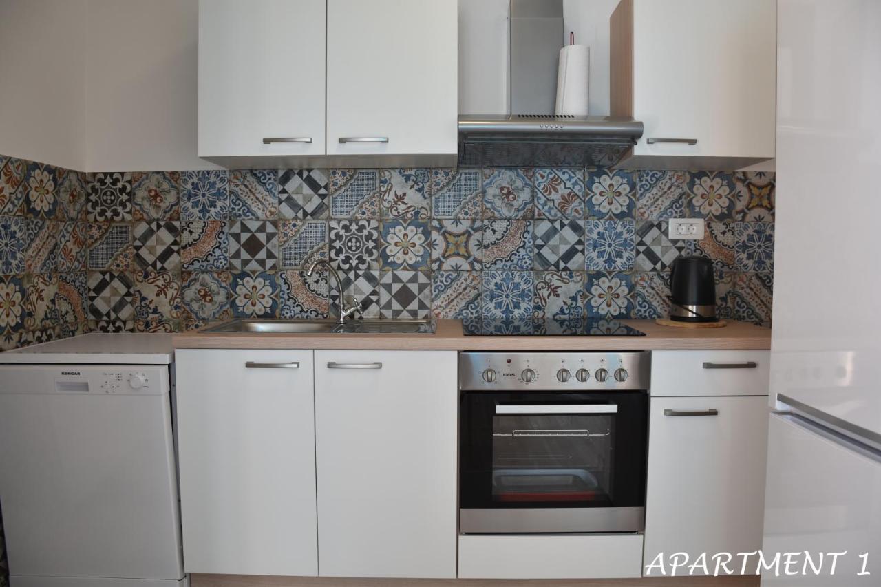 טרוגיר Apartments Luka מראה חיצוני תמונה