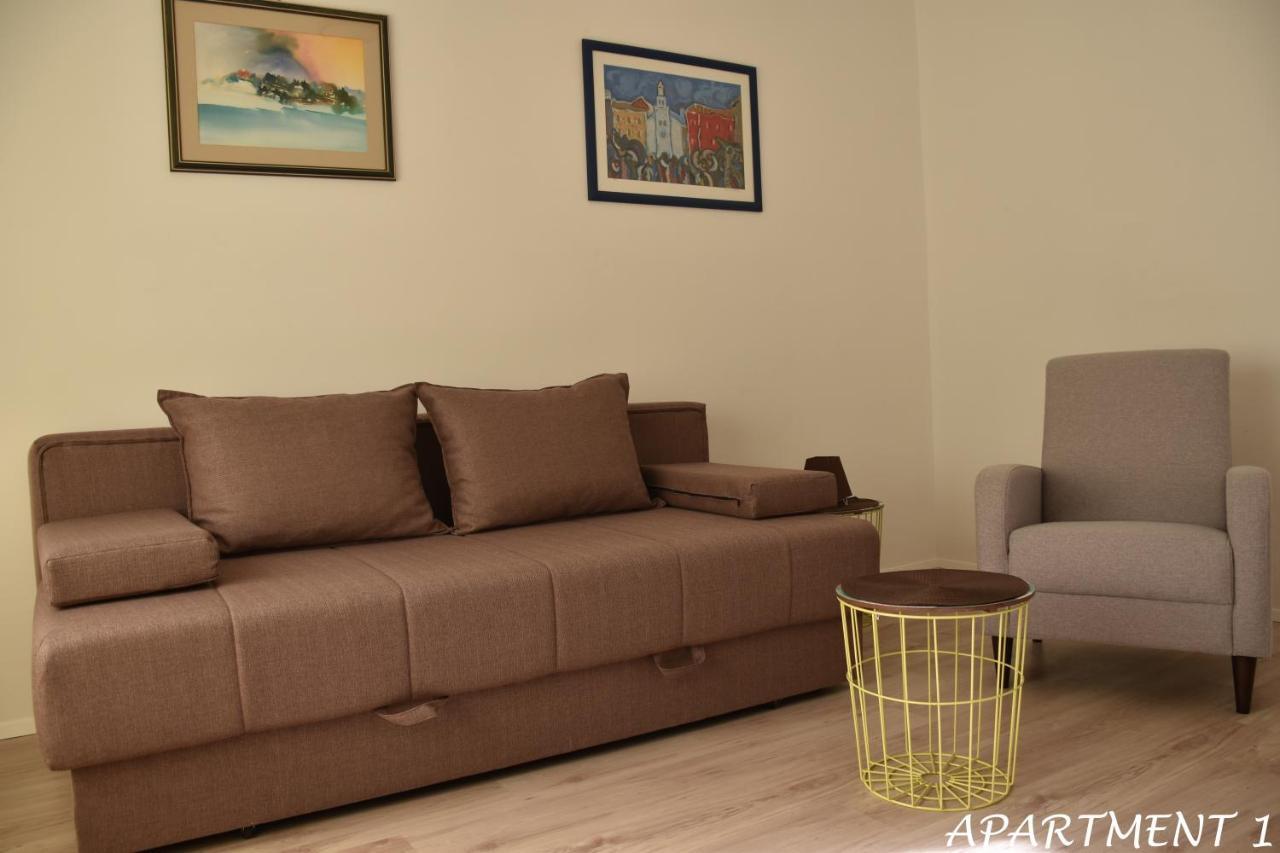 טרוגיר Apartments Luka מראה חיצוני תמונה