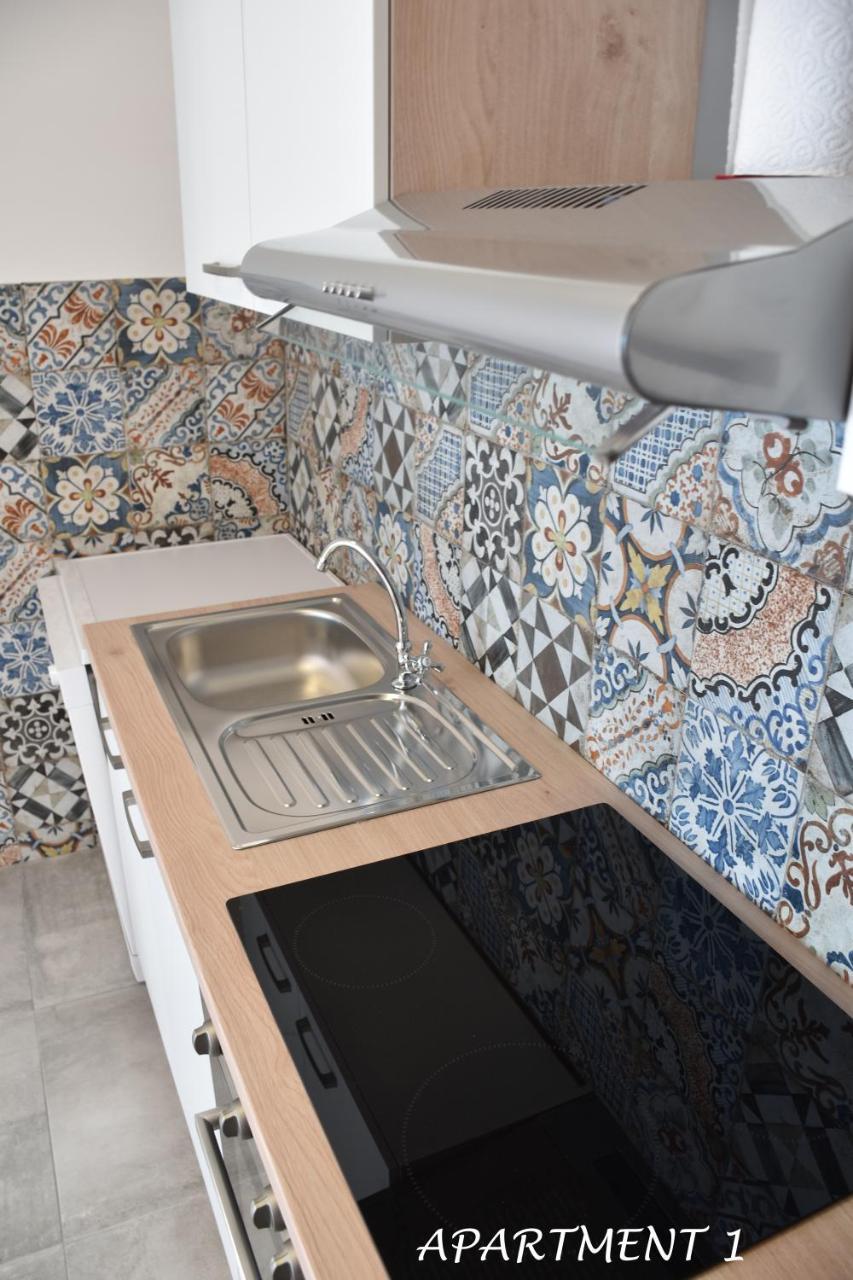 טרוגיר Apartments Luka מראה חיצוני תמונה