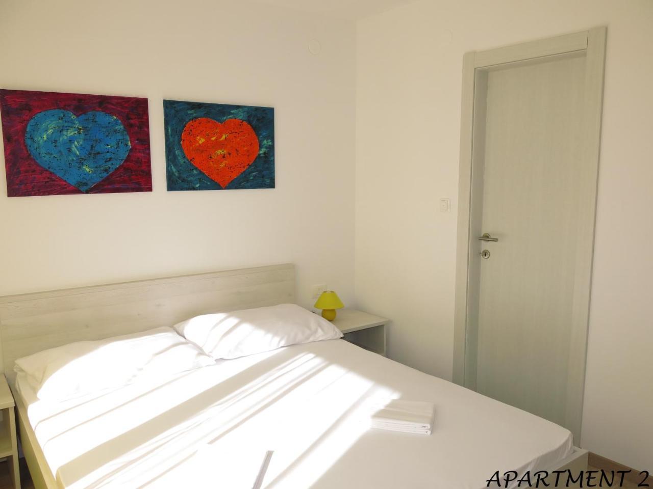 טרוגיר Apartments Luka מראה חיצוני תמונה
