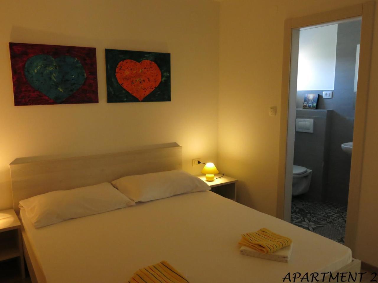 טרוגיר Apartments Luka מראה חיצוני תמונה