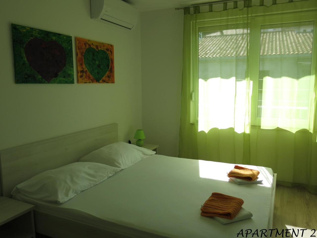 טרוגיר Apartments Luka מראה חיצוני תמונה
