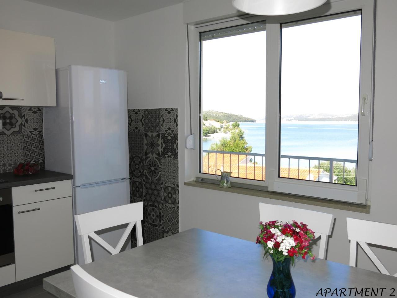 טרוגיר Apartments Luka מראה חיצוני תמונה