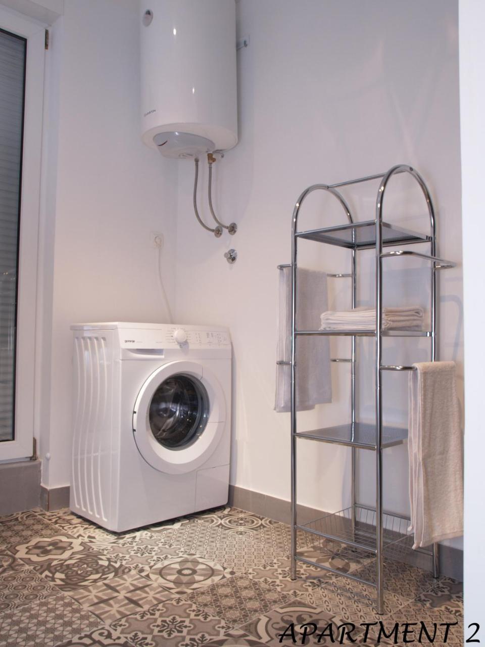 טרוגיר Apartments Luka מראה חיצוני תמונה